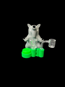 6” Elephant silicone bong