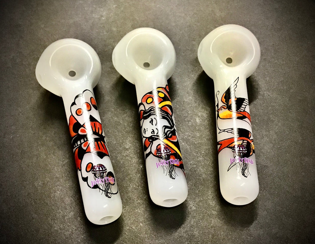 Old style tattoo Pipe